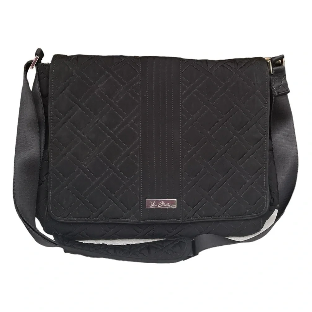 VERA BRADLEY MESSENGER BABY BAG IN QUILTED CLASSIC BLACK G5